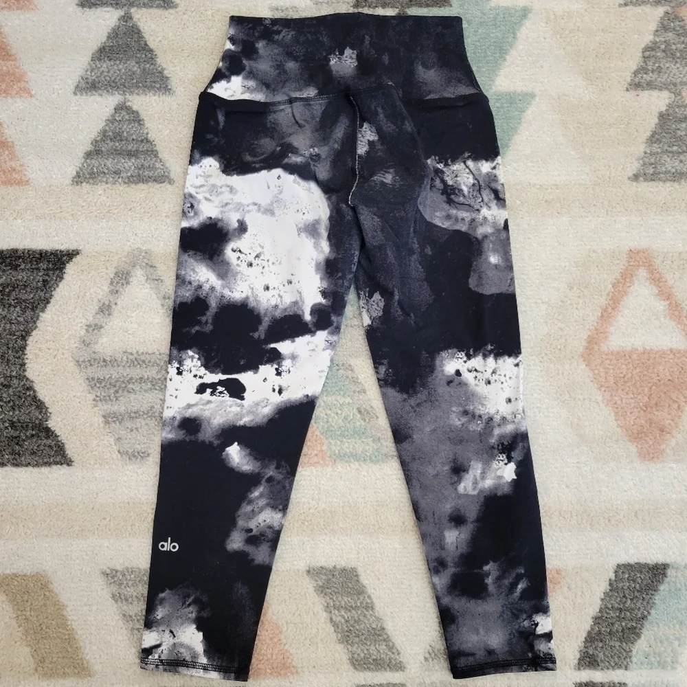 Women's ALO Yoga Airbrush Print Active Leggings Size Small
